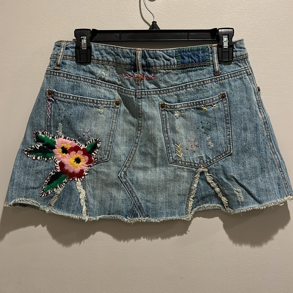 SO real so right, embroidered mini skirt - Picture 4 of 11